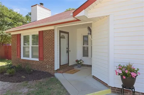 7338 Pebblebrook Drive Fayetteville NC 28314
