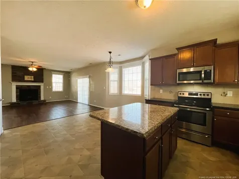 4211 Cherry Hill Lane Fayetteville NC 28314
