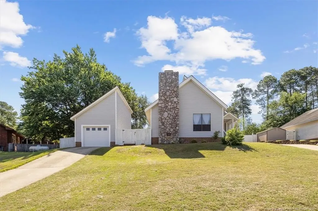 209 Brokenhurst Court Fayetteville NC 28311