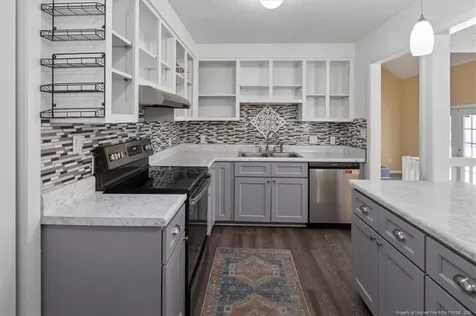 209 Brokenhurst Court Fayetteville NC 28311
