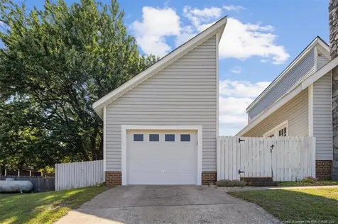 209 Brokenhurst Court Fayetteville NC 28311