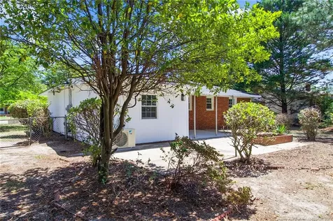 1826 Wayne Lane Fayetteville NC 28304