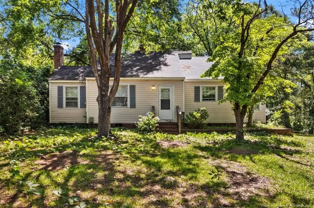 1912 Blake Street Fayetteville NC 28301