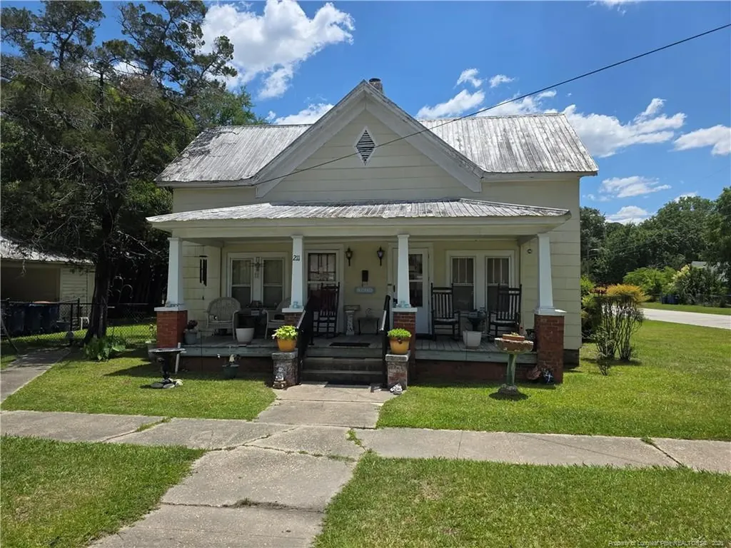211 S Elm Avenue Dunn NC 28334