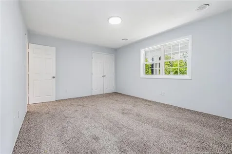2326 Barrington Circle Fayetteville NC 28303