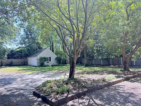 121 Magnolia Avenue Fayetteville NC 28305