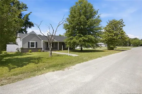 103 Woodrow Street Tabor City NC 28463