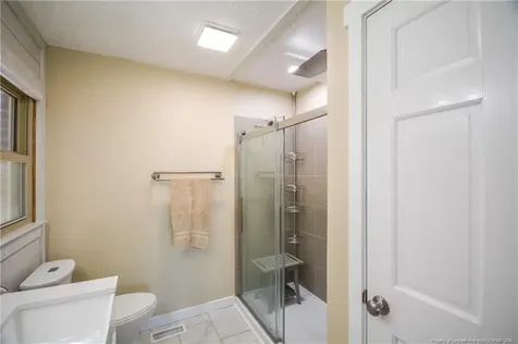 18 Sandy Point Sanford NC 27332