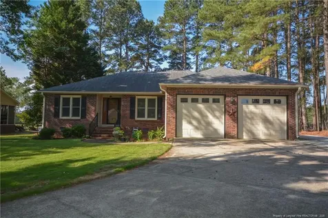 18 Sandy Point Sanford NC 27332