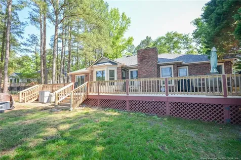 18 Sandy Point Sanford NC 27332