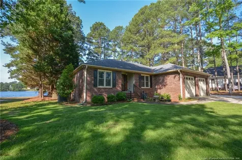 18 Sandy Point Sanford NC 27332