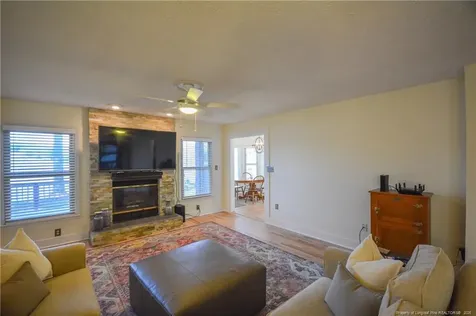 18 Sandy Point Sanford NC 27332
