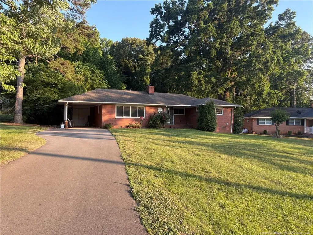 7105 Park Lane W Charlotte NC 28214