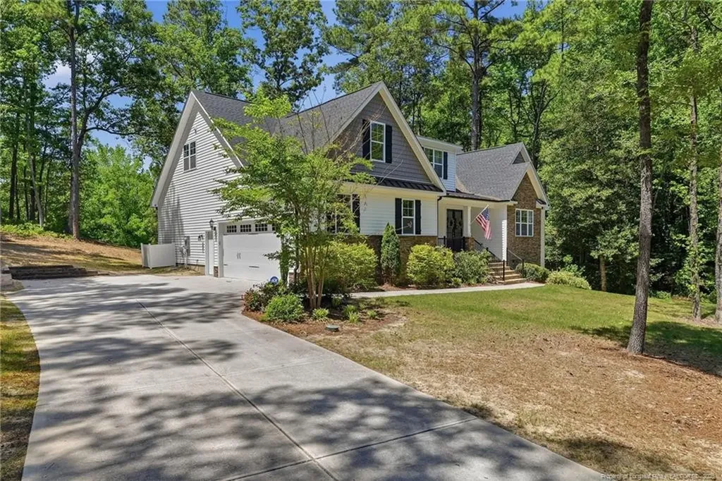 361 Thimbleberry Drive Vass NC 28394