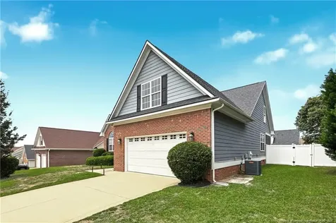 6012 Goldenrain Drive Fayetteville NC 28314