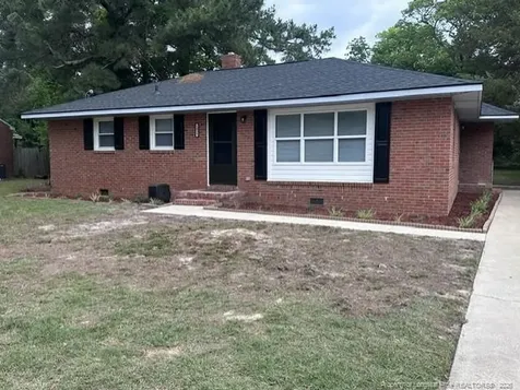 1925 Crestview Drive Fayetteville NC 28304
