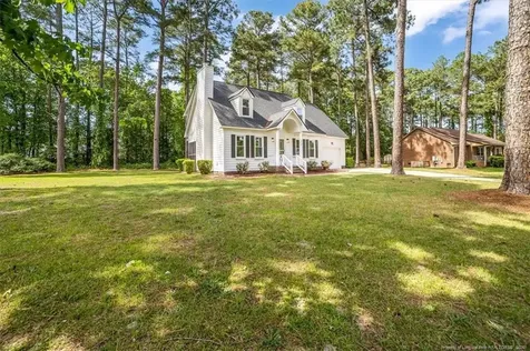 8218 Dunholme Drive Fayetteville NC 28304