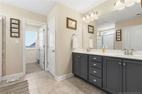 5348 Debut Avenue Hope Mills NC 28348