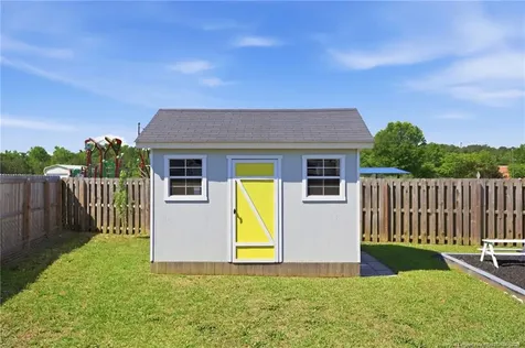 5348 Debut Avenue Hope Mills NC 28348
