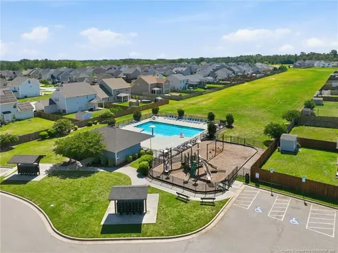 5348 Debut Avenue Hope Mills NC 28348