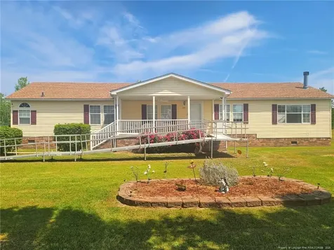 100 L Mcmillian Road Raeford NC 28376