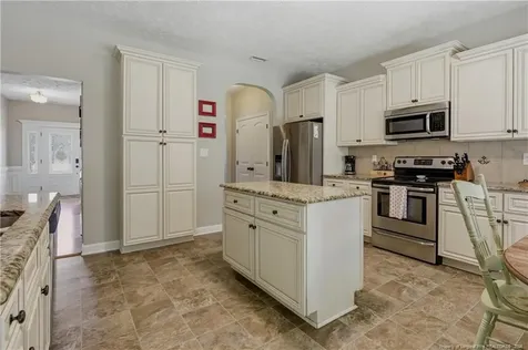 4308 Raccoon Path Fayetteville NC 28312