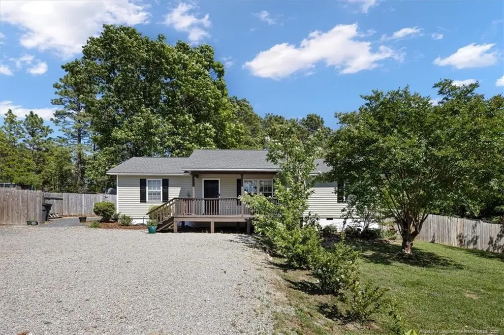 137 Fullers Way Aberdeen NC 28315