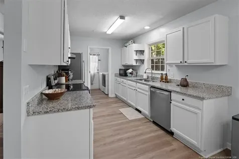 137 Fullers Way Aberdeen NC 28315