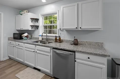 137 Fullers Way Aberdeen NC 28315