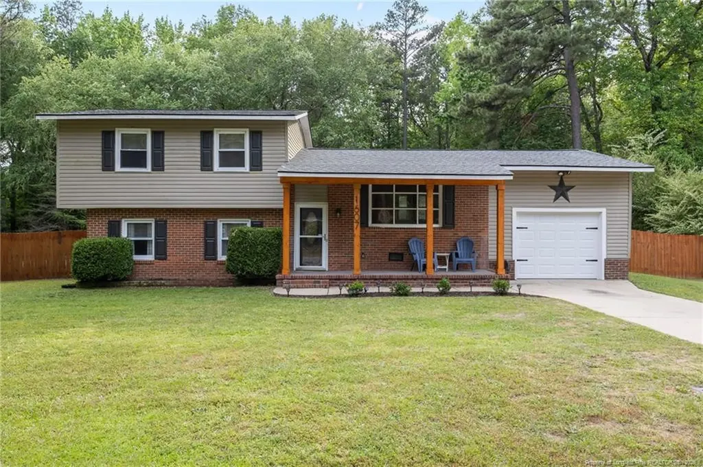1607 Dolphin Street Spring Lake NC 28390