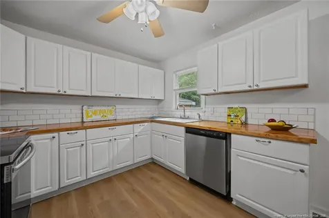 1607 Dolphin Street Spring Lake NC 28390