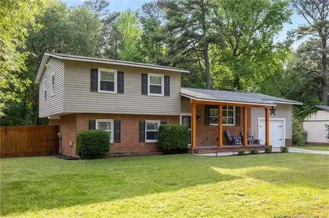 1607 Dolphin Street Spring Lake NC 28390