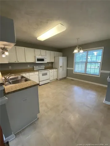 8229 Foxtrail Drive Fayetteville NC 28311