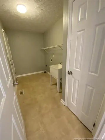 8229 Foxtrail Drive Fayetteville NC 28311