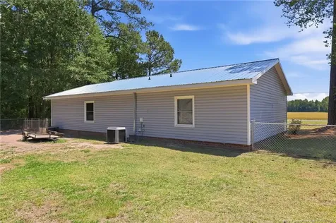 1950 Ava Road Autryville NC 28318
