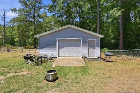 1950 Ava Road Autryville NC 28318