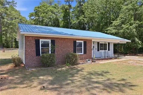 1950 Ava Road Autryville NC 28318