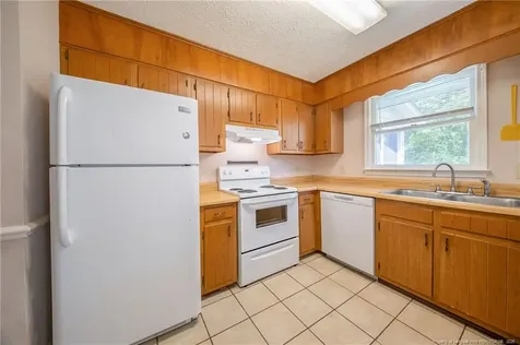 743 Warbler Place Vass NC 28394