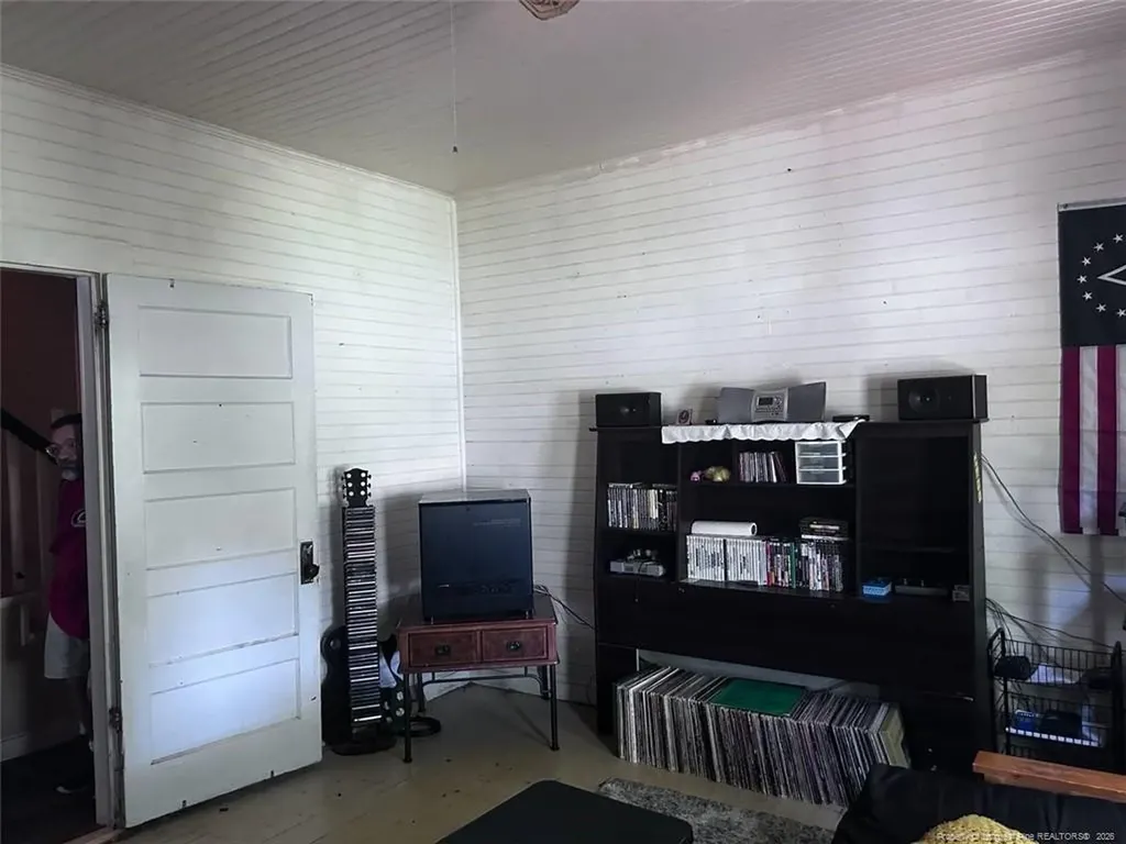 207 W 9th Avenue Lexington NC 27292
