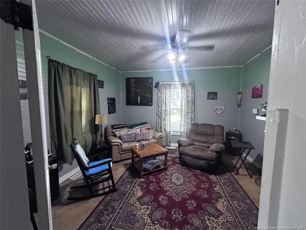 207 W 9th Avenue Lexington NC 27292