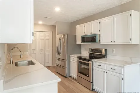 2948 Rosemeade Drive Fayetteville NC 28306
