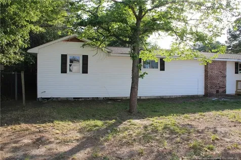 5211 Red Maple Lane Hope Mills NC 28348