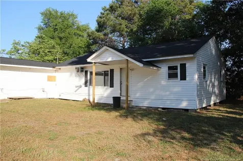 5211 Red Maple Lane Hope Mills NC 28348