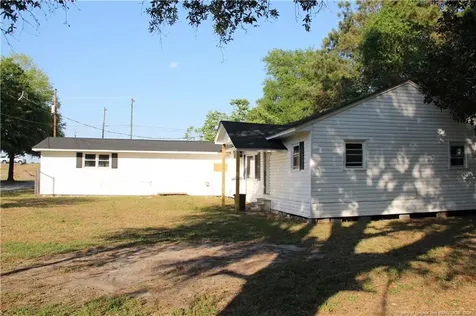 5211 Red Maple Lane Hope Mills NC 28348