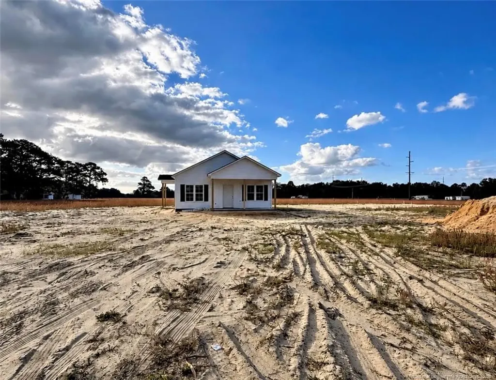 647 Mclamb Road Dunn NC 28334