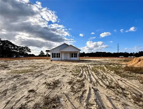 647 Mclamb Road Dunn NC 28334