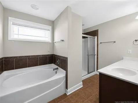 5216 Debut Avenue Hope Mills NC 28348
