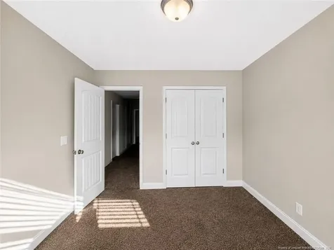 5216 Debut Avenue Hope Mills NC 28348