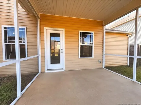 5216 Debut Avenue Hope Mills NC 28348