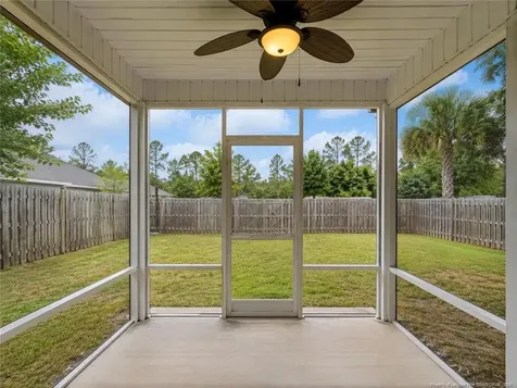 5216 Debut Avenue Hope Mills NC 28348